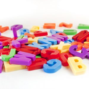 LETRAS MAGN. MAYÚSCULAS 76 PCS